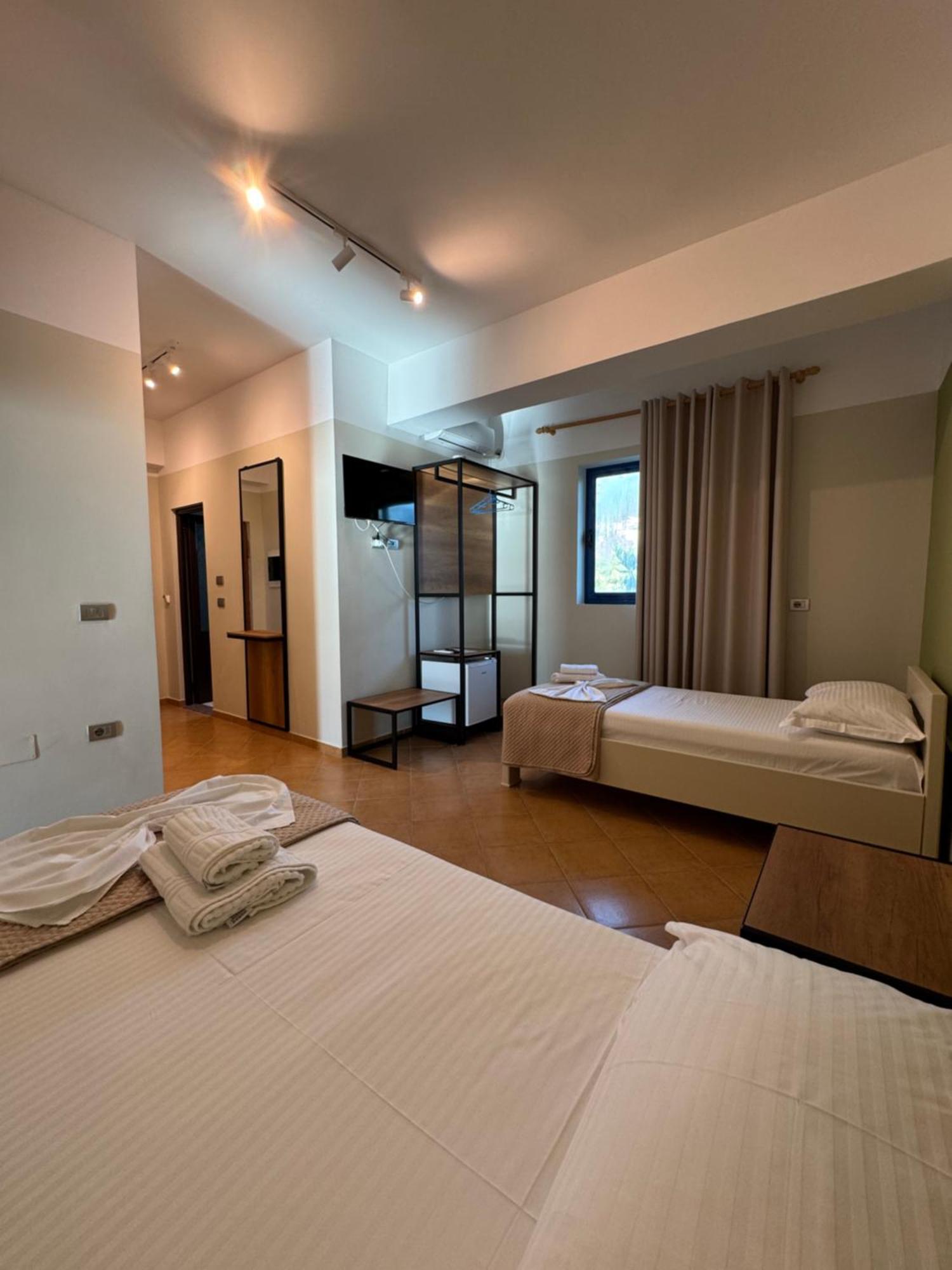 Hotel Cekodhima ราดฮีมือ ภายนอก รูปภาพ