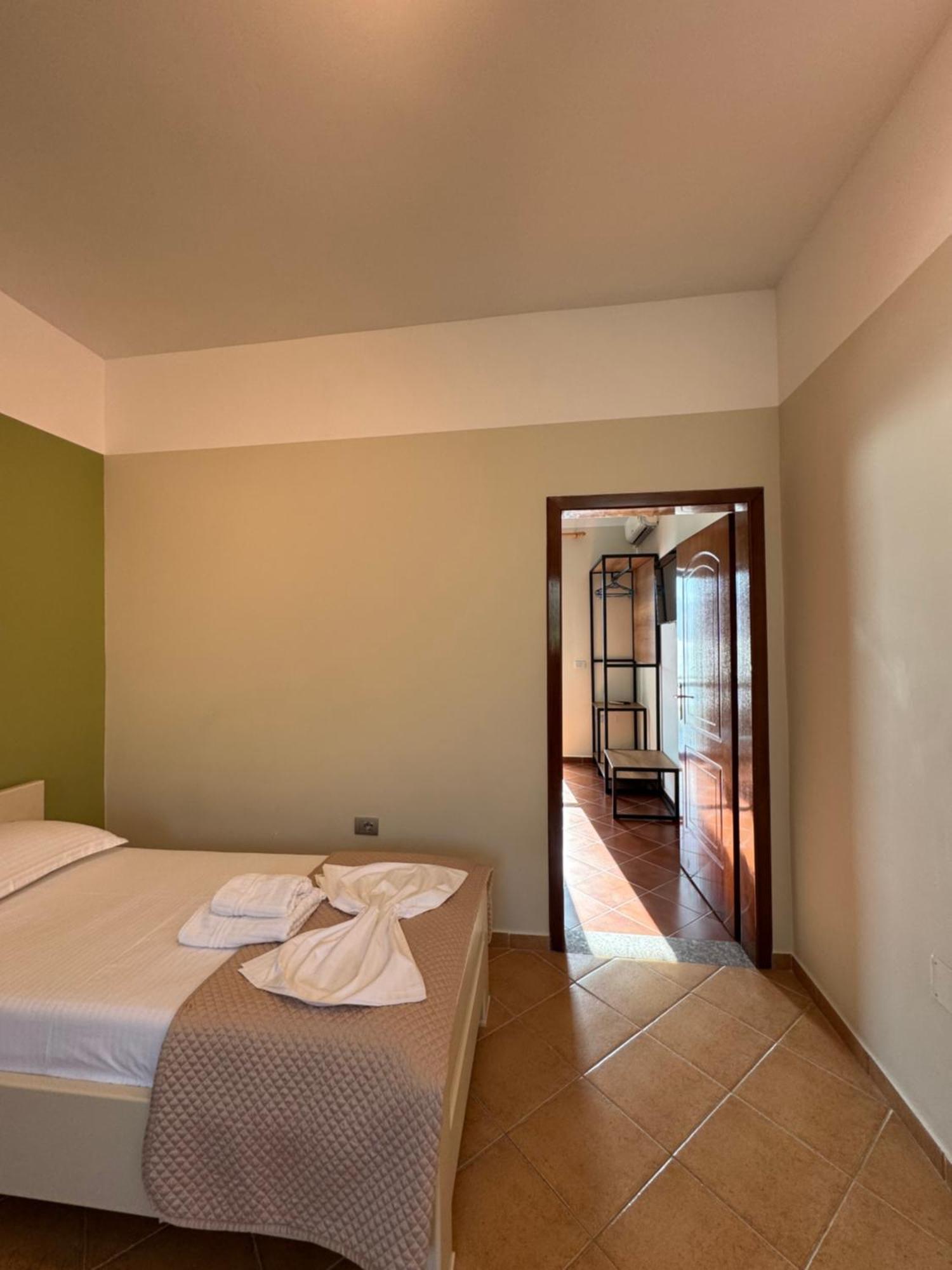 Hotel Cekodhima ราดฮีมือ ภายนอก รูปภาพ